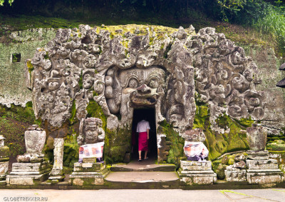 "Слоновья Пещера" Goa Gajah и древние барельефы Yeh Pulu 25