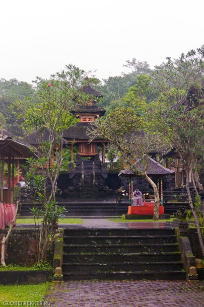 Пура Бесаких   главный храм Бали