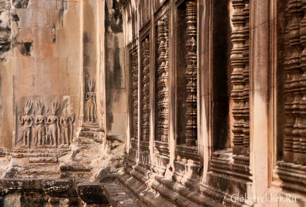 Дальние храмы Кбал Спин и Бантеай Срей, и наконец то Ангкор Ват