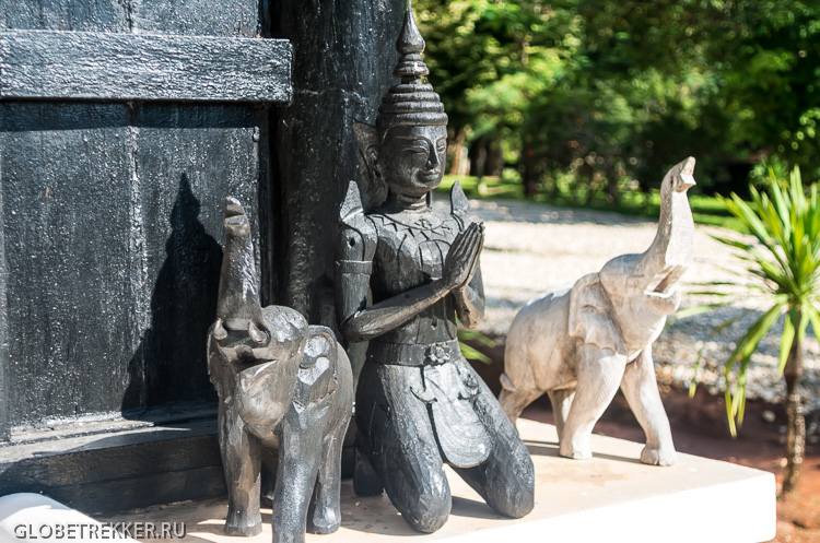 Чёрный Дом Baan Dam в Чианг Рае: кладбище домашних животных