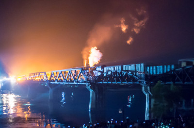 Фестиваль Моста через реку Квай в Канчанабури 24