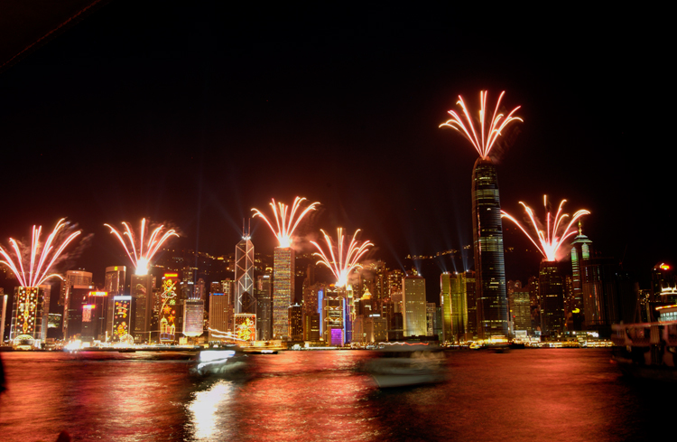 Аллея Звезд и лазерное шоу Symphony of Lights в Гонконге