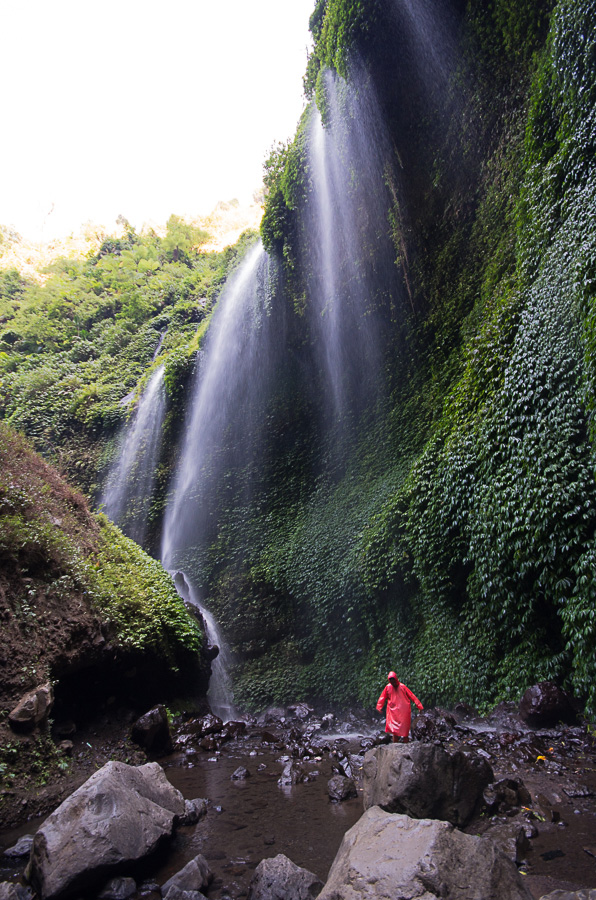 Водопады Мадакарипура в парке Бромо Семеру