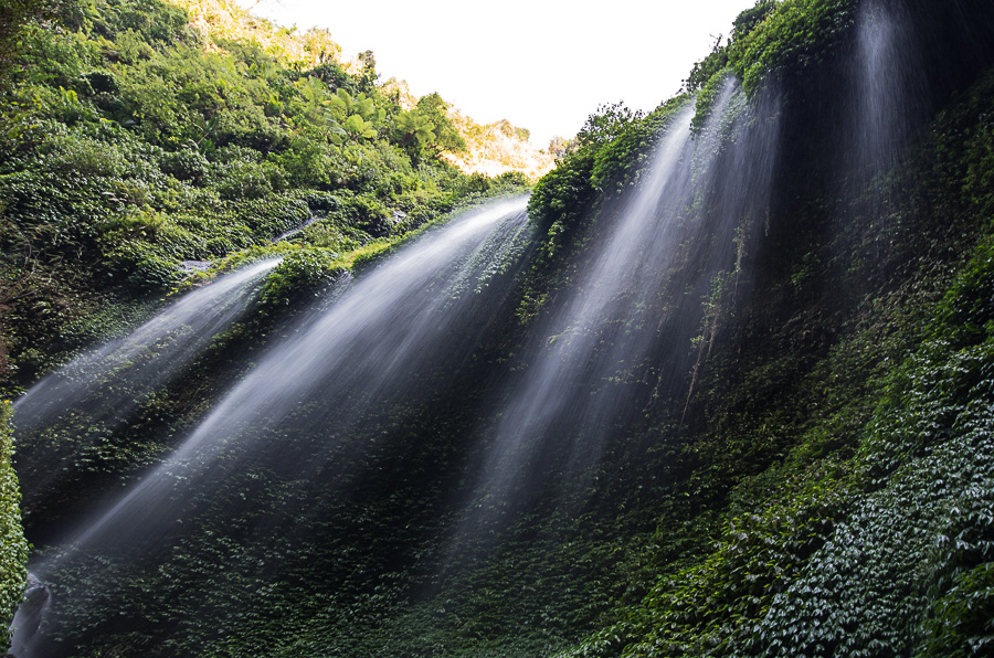 Водопады Мадакарипура в парке Бромо-Семеру 3