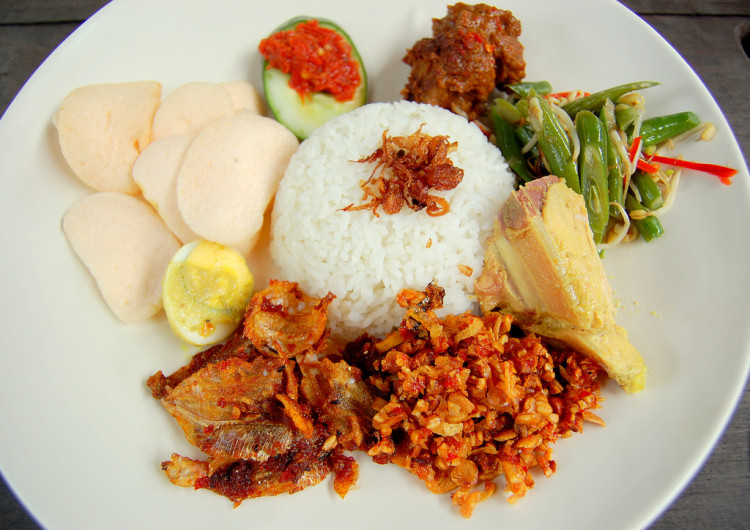 Индонезийская кухня: грустно и невкусно