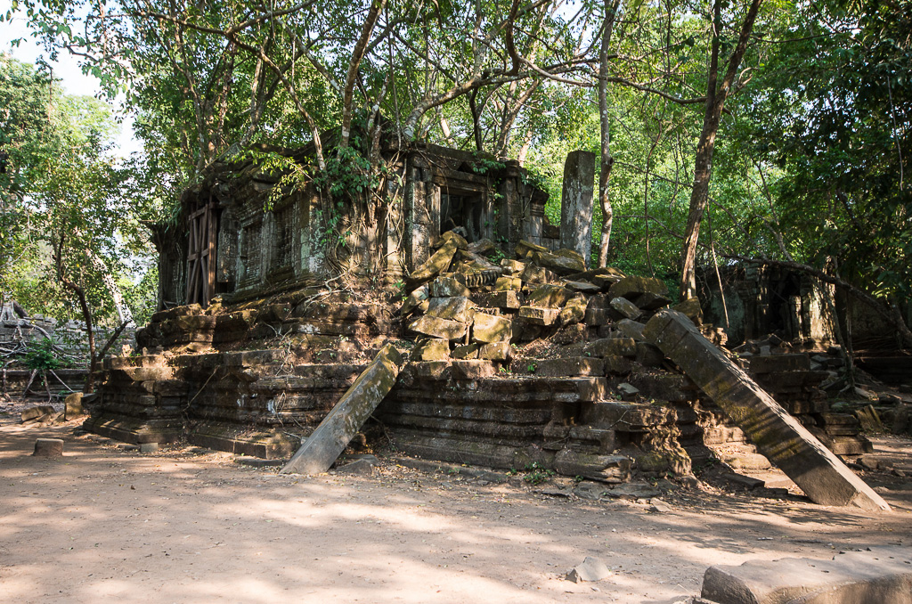 Бенг Мелиа   нетронутый Ангкор